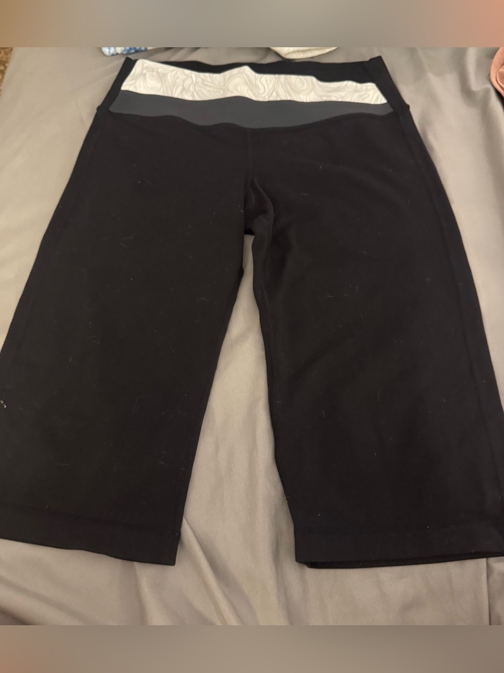 Lululemon Groove Crop